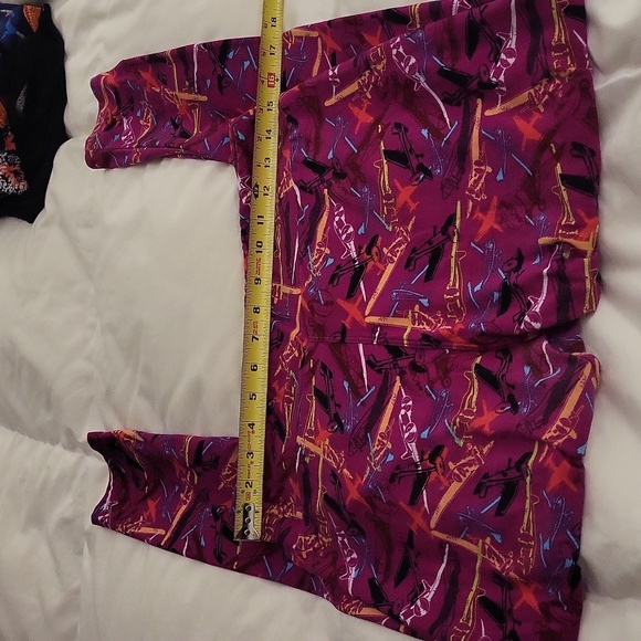 Lularoe tall abd curvy airplane legging - Picture 6 of 6